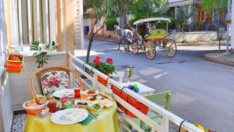 BREAKFAST ON BÜYÜKADA: 5 RECOMMENDATIONS