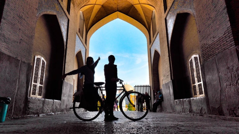 BİSİKLETLE İRAN GEZİSİ – BİZİM GİBİ Bİ TAHTASI EKSİKLER İÇİN ÖNEMLİ BİLGİLER :D