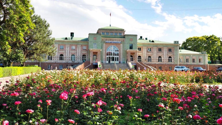 BİŞKEK GEZİLECEK YERLER