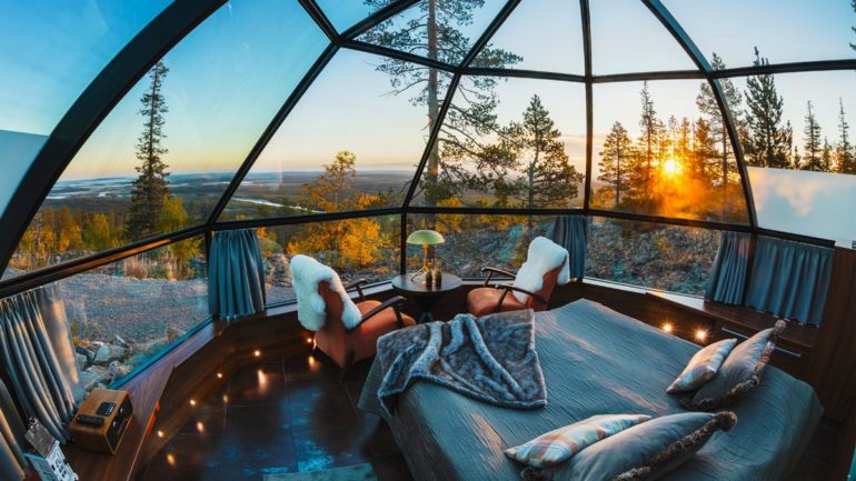 FİNLANDİYA’DA KUZEY IŞIKLARINI İZLEMEK İÇİN EN İYİ CAM IGLU OTELLERİ