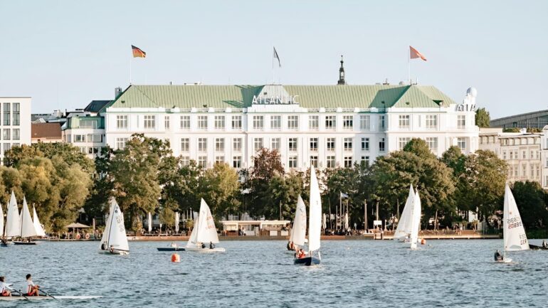 HAMBURG’DA NEREDE KALINIR? – BÖLGE BÖLGE HAMBURG OTELLERİ