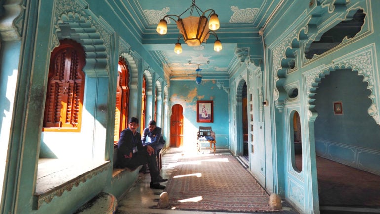 THINGS TO DO IN UDAIPUR IN 24 HOURS (JAMES BOND WAS FILMED HERE!)